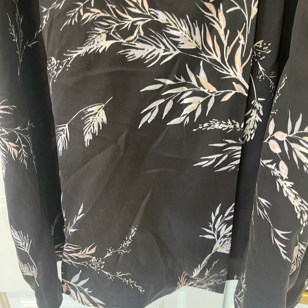 Equipment Silk Long Sleeve v neck Dress - Picture 5 of 11